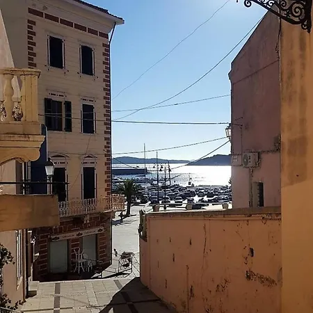 Casa Anita - Centro Storico Con Vista Mare لا ماداّلينا